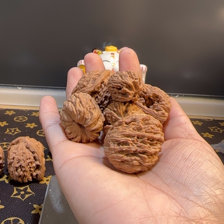 墨***玩桃核吊坠核桃核桃