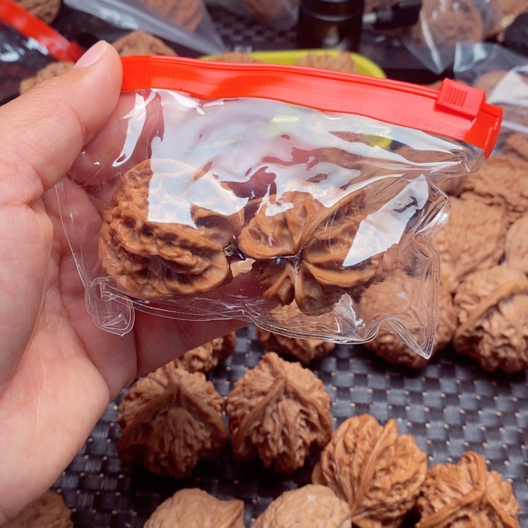 吊坠桃核执**手文玩核桃