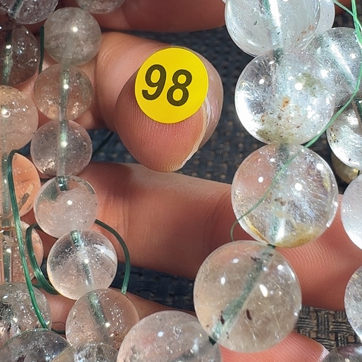 小***逻未镶嵌颈饰水晶好