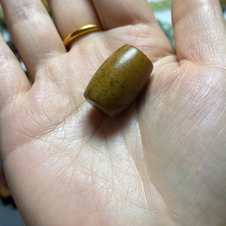 岫岩河磨玉（透闪石质玉）未镶嵌珠宝奇石