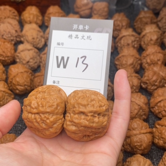 吊坠桃核我是第一百38