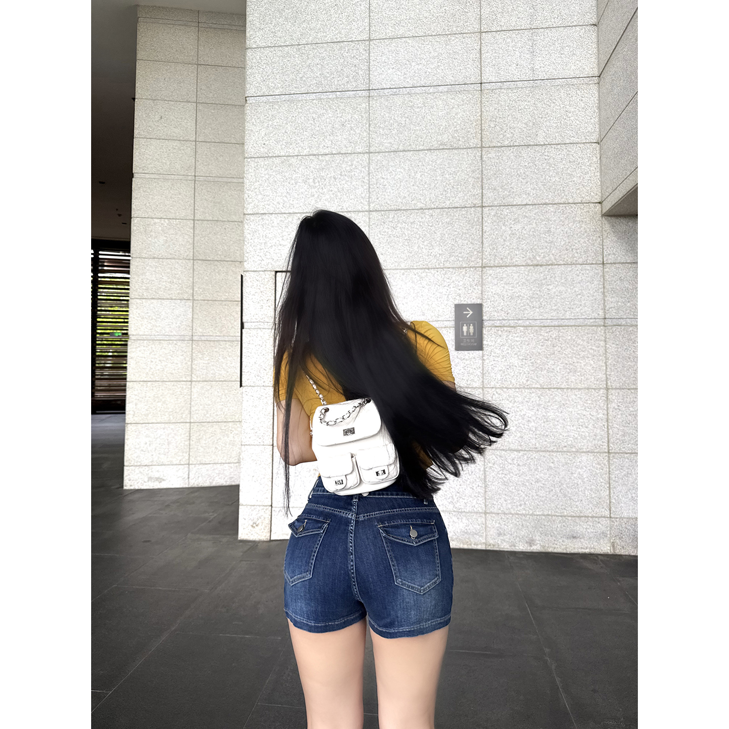 黑泽玄七“蜜臀线雕裤”夏季显瘦辣妹提臀百搭高弹洗水棉牛仔短裤女