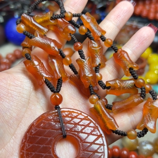 玛瑙/玉髓颈饰未镶嵌