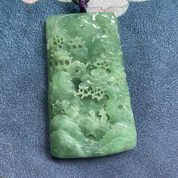 缅甸天然翡翠A货满阳绿大山水牌毛衣链