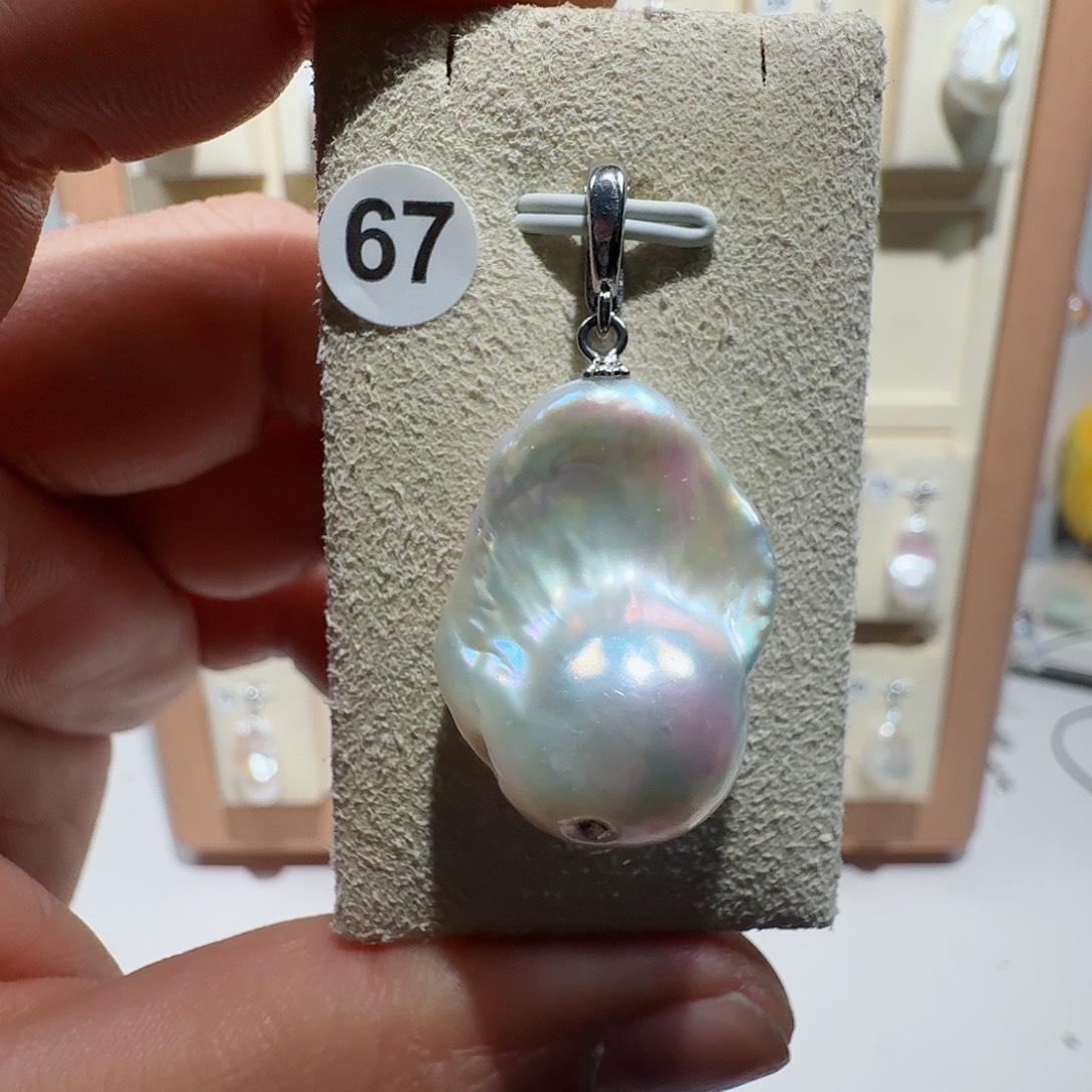 淡水珍珠合金颈饰