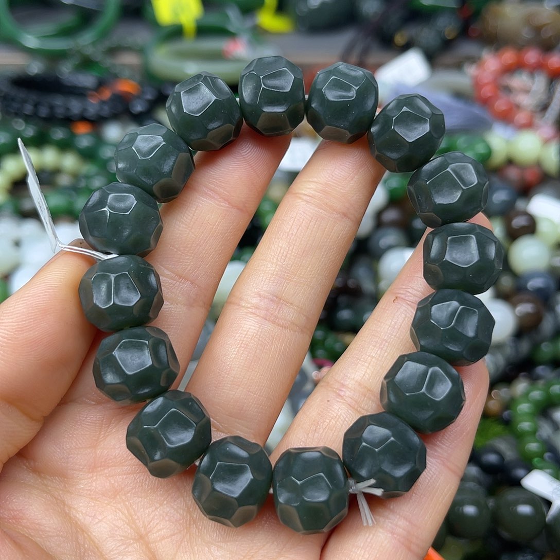 和田玉未镶嵌手链