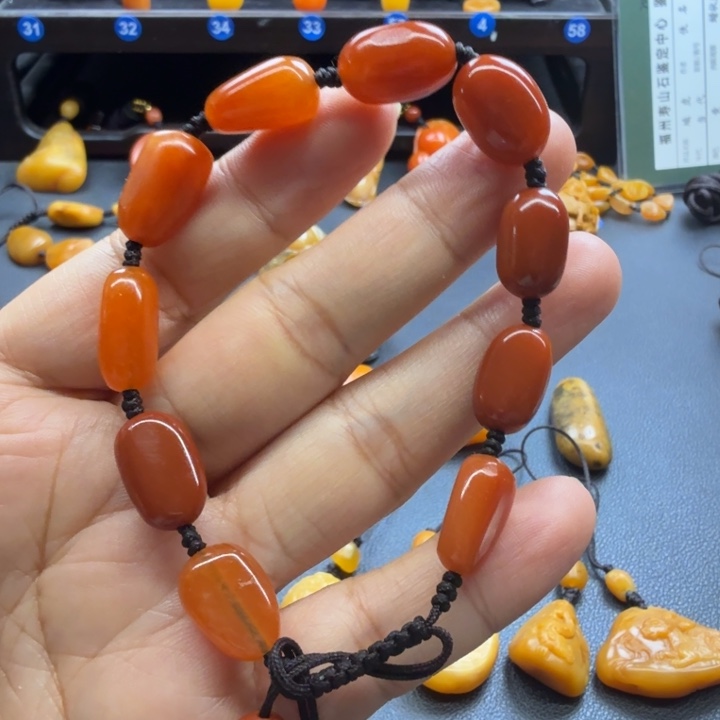 嘎***措田黄石红田石手串