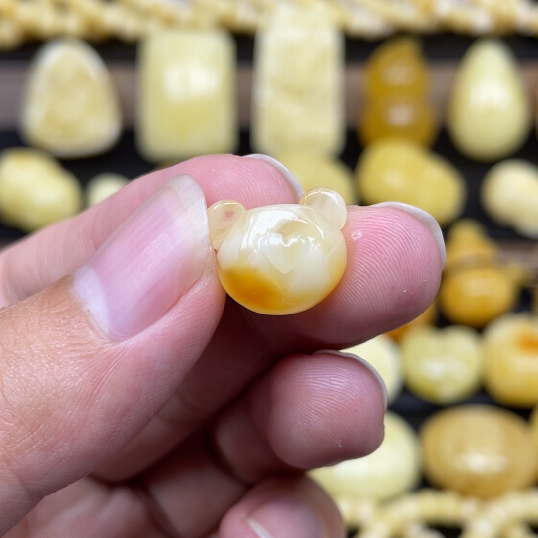 琥珀未镶嵌裸石琥珀蜜蜡