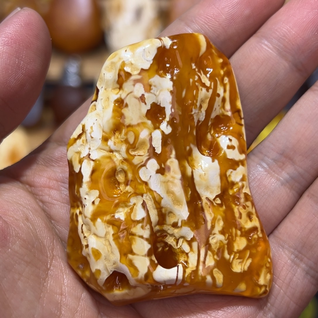 鑫***辰定制琥珀未镶嵌琥珀蜜蜡