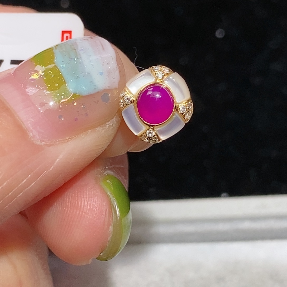 苏纪石（舒俱来）18K金镶嵌吊坠(不含链)