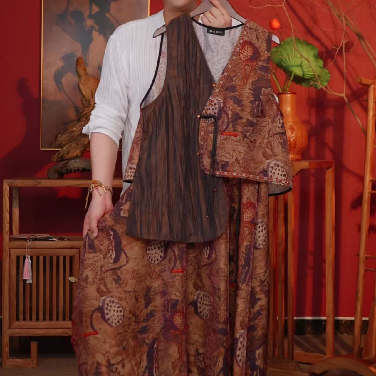 【芳菲入梦】印花枣褐色花萝拼接套装上衣马甲裙子