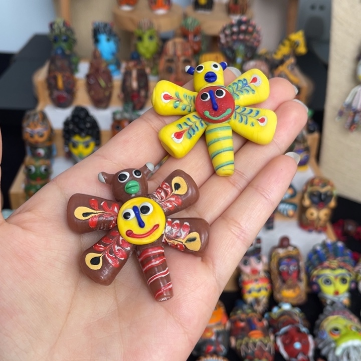 3腓尼基琉璃笑脸蝴蝶1只