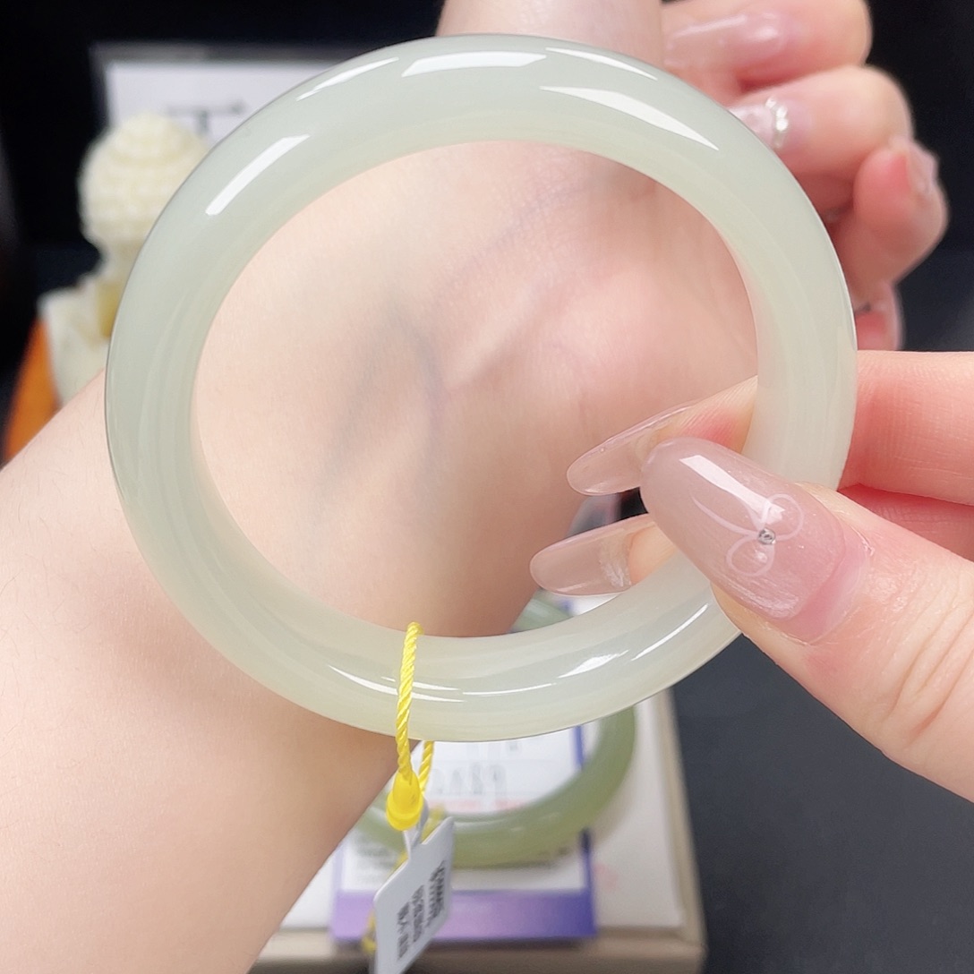 和田玉手镯未镶嵌5455