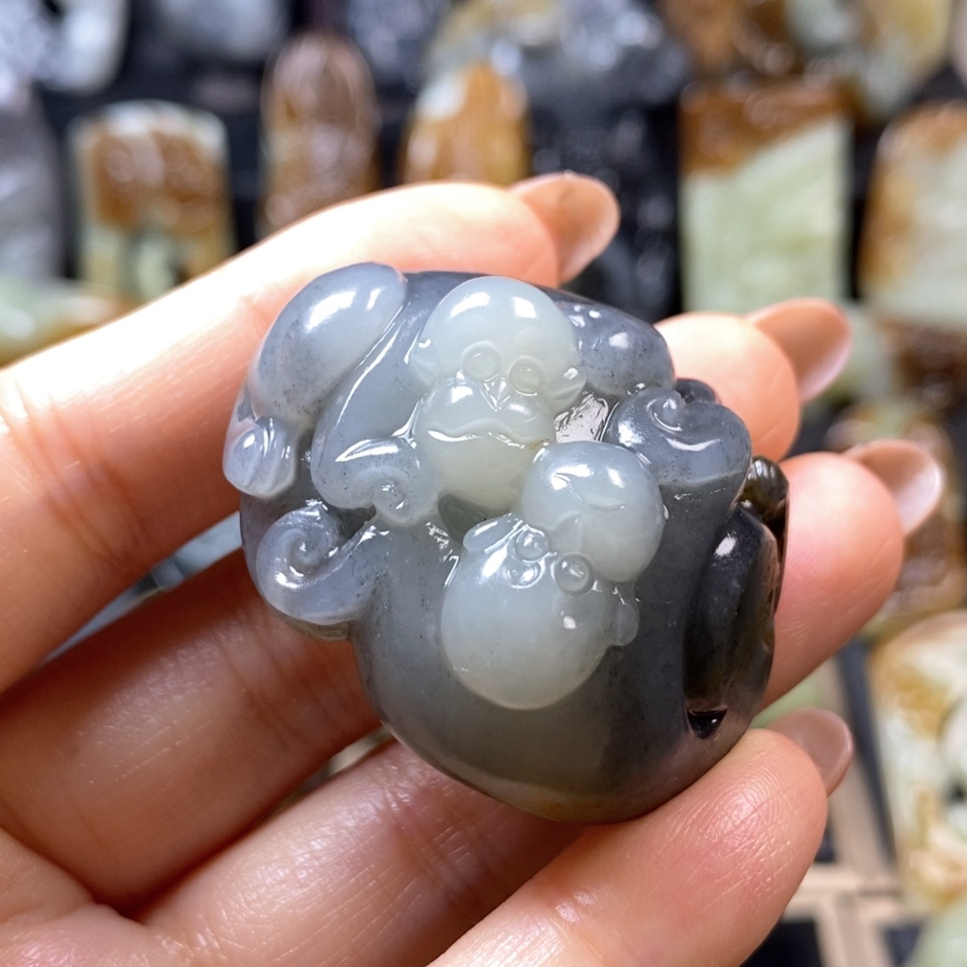 处***景和田玉未镶嵌挂件