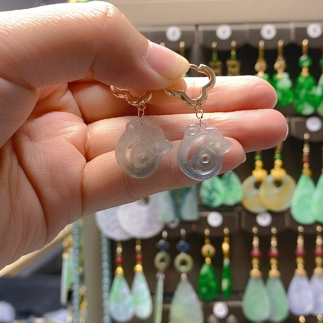 未镶嵌翡翠耳饰翡翠