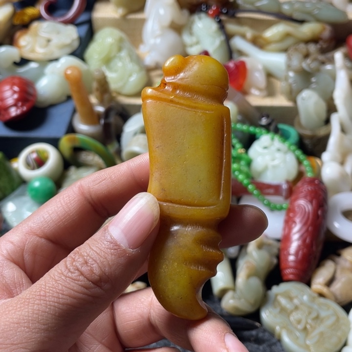 和田玉未镶嵌吊坠(不含链)