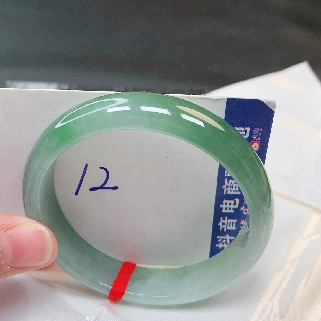 翡翠手镯未镶嵌12号