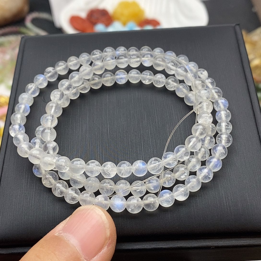 水晶手串未镶嵌……