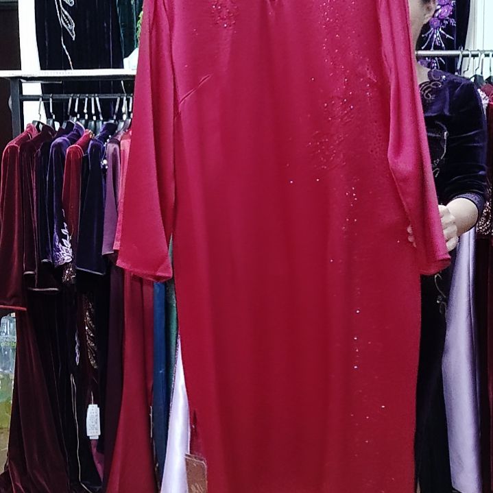 开***我6XL旗袍烫钻手工穿珠