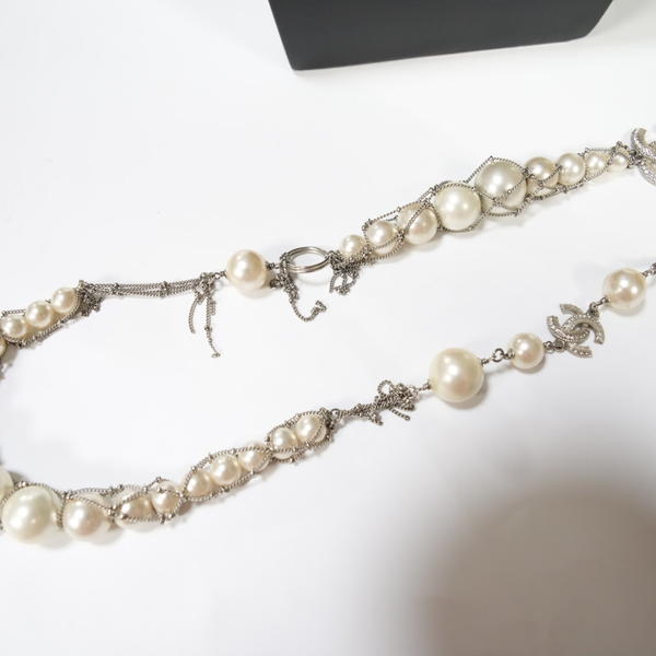Chanel珍珠网兜项链