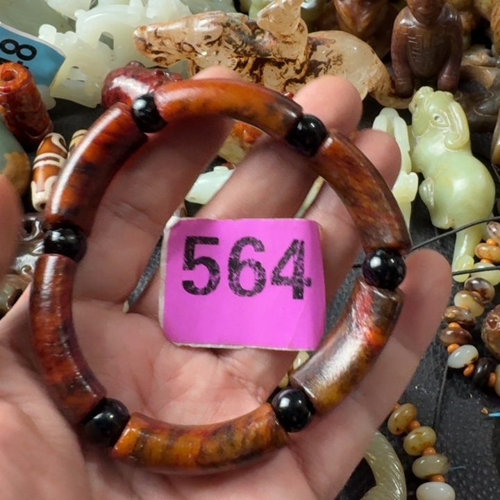 和田玉未镶嵌颈饰王*瑛