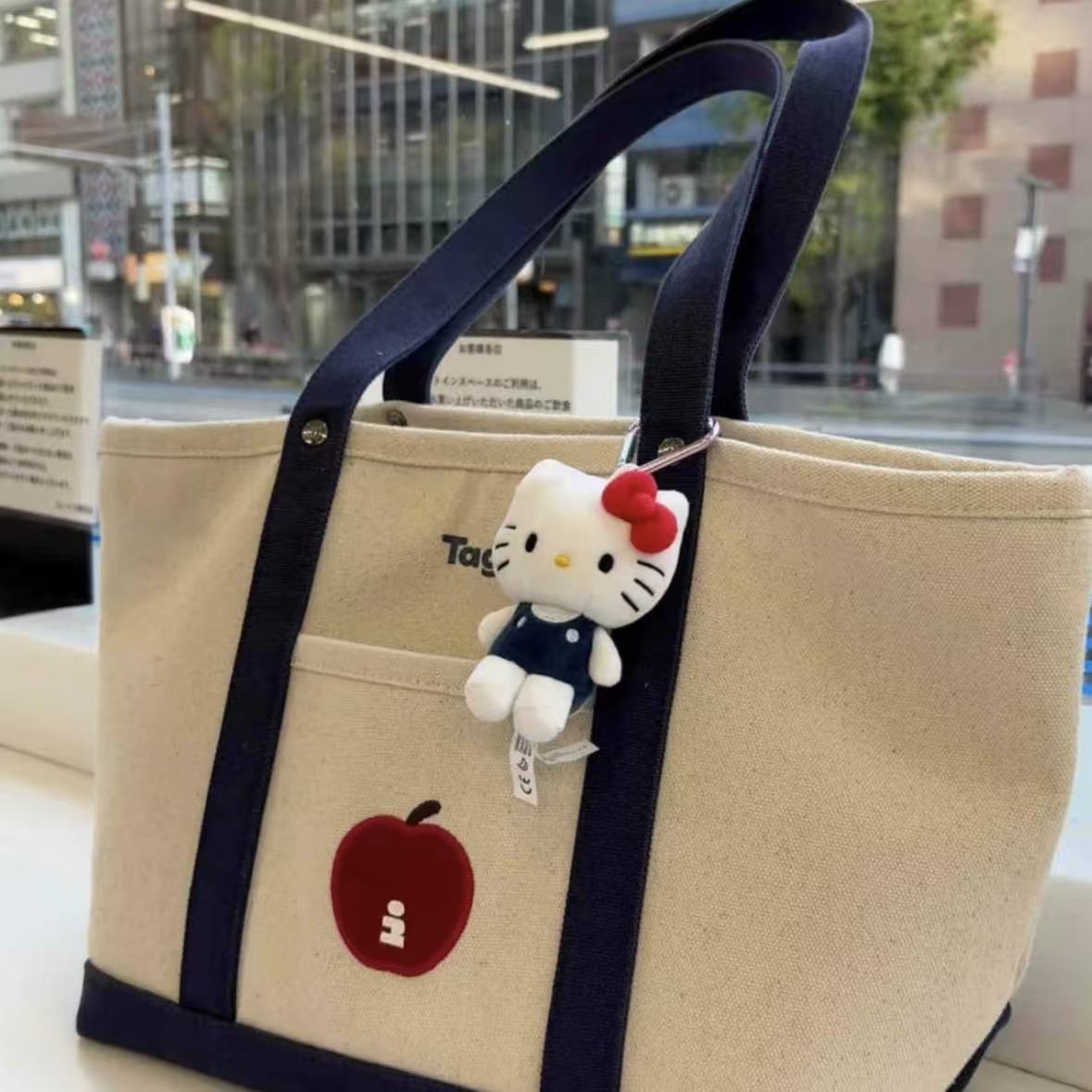 【智秀同款】HelloKitty 蓝白背带裤 Kitty 钥匙扣玩偶猫潮玩