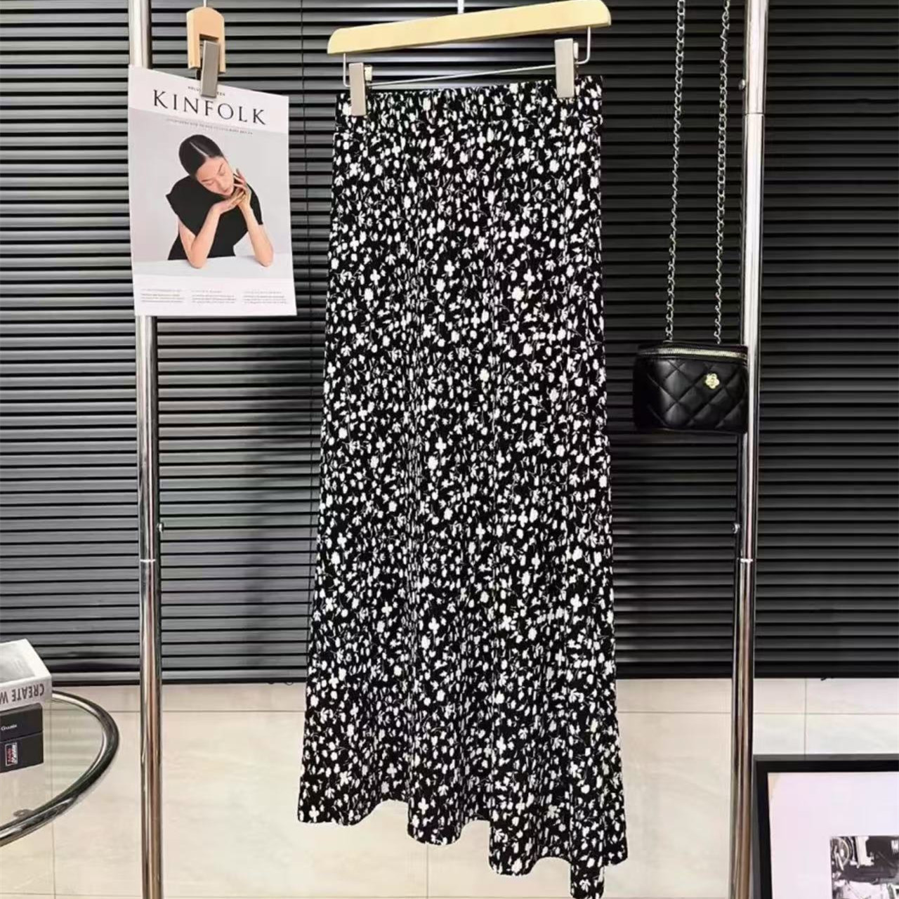 K2528 法式优雅度假风碎花高腰A字繁花半身裙 Q043-25021407