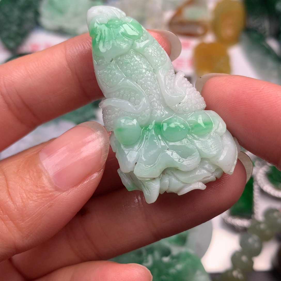 定制翡翠未镶嵌翡翠