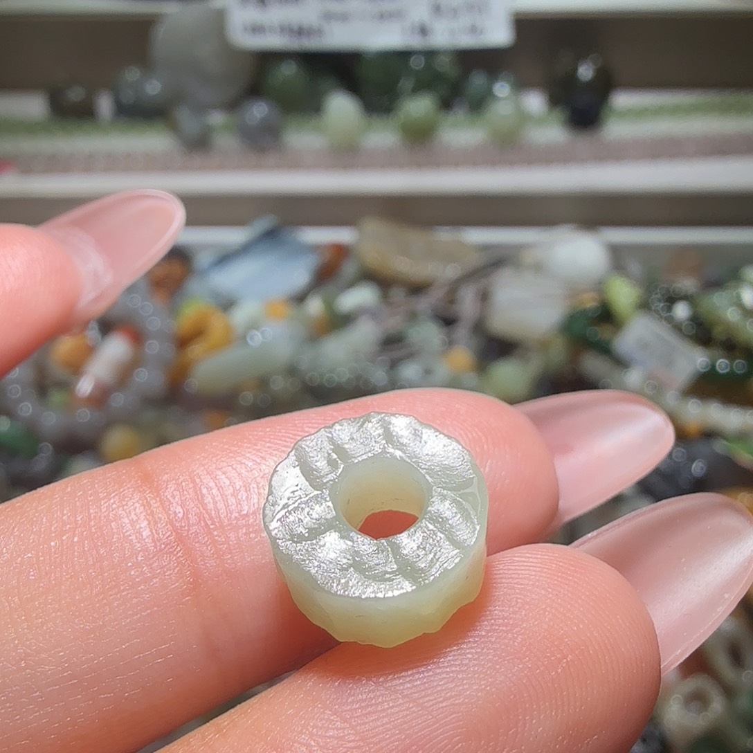 和田玉未镶嵌珠宝奇石