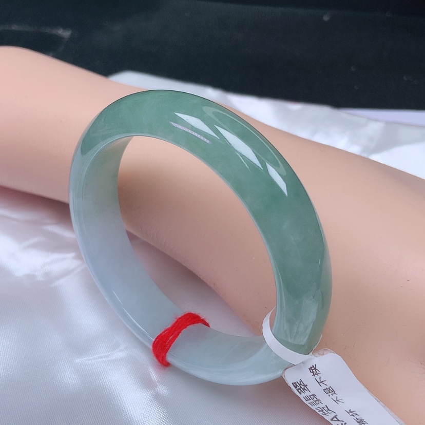 【闪购商品】翡翠手镯未镶嵌，