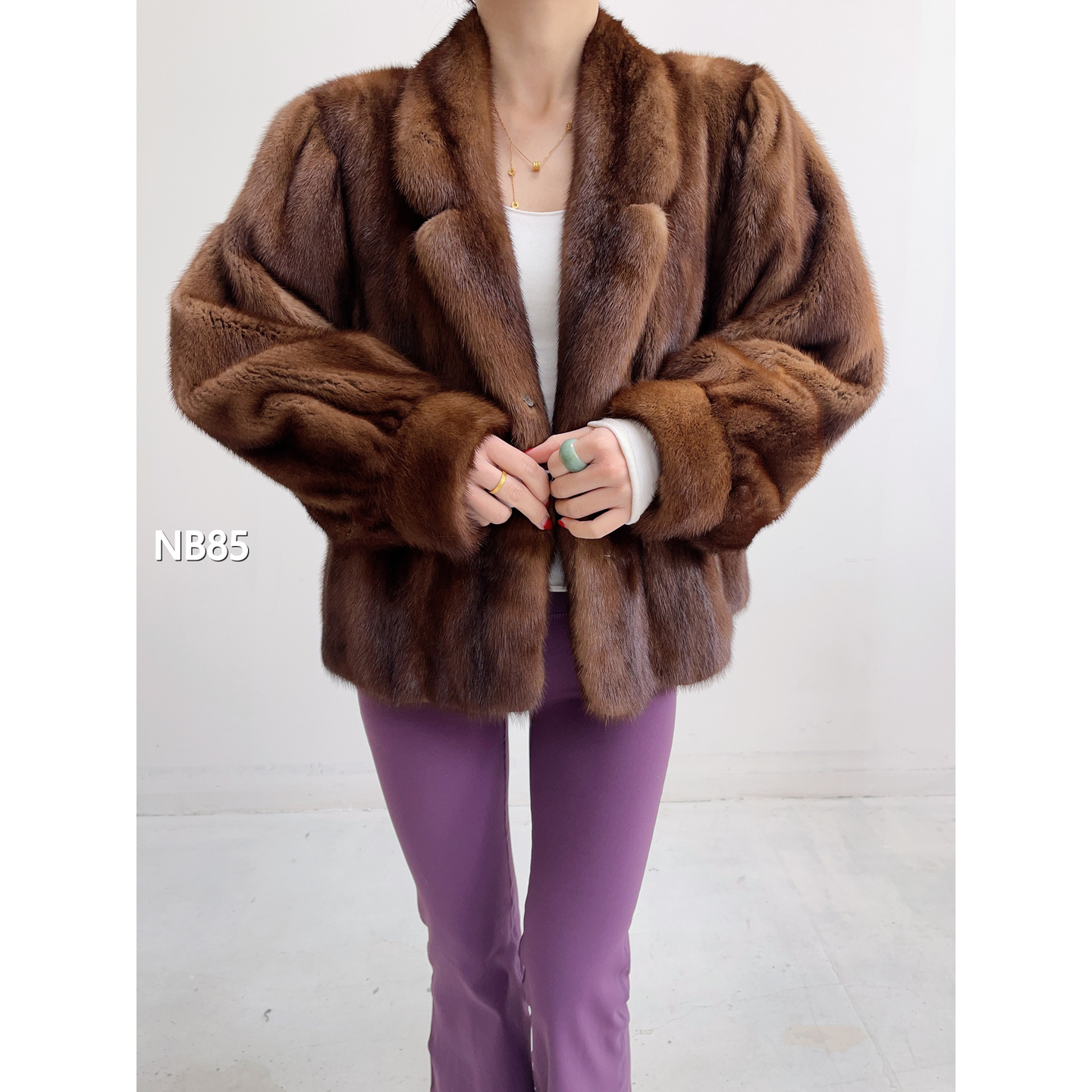 【NB85】L 蜜茶棕超短款全抽貂皮（肩42胸108衣57袖61）02085