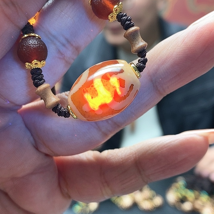 玛瑙/玉髓颈饰合金