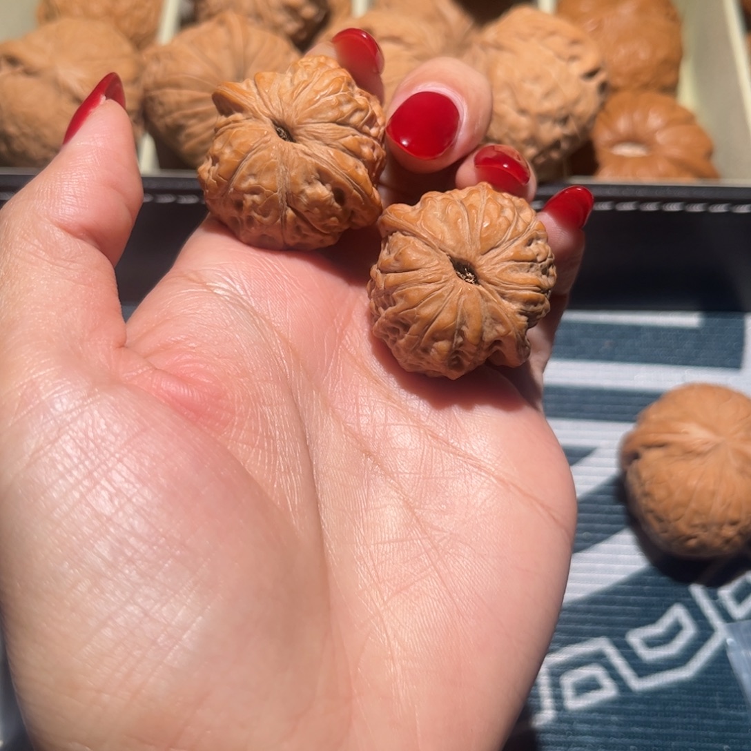 文玩核桃吊坠站甲31