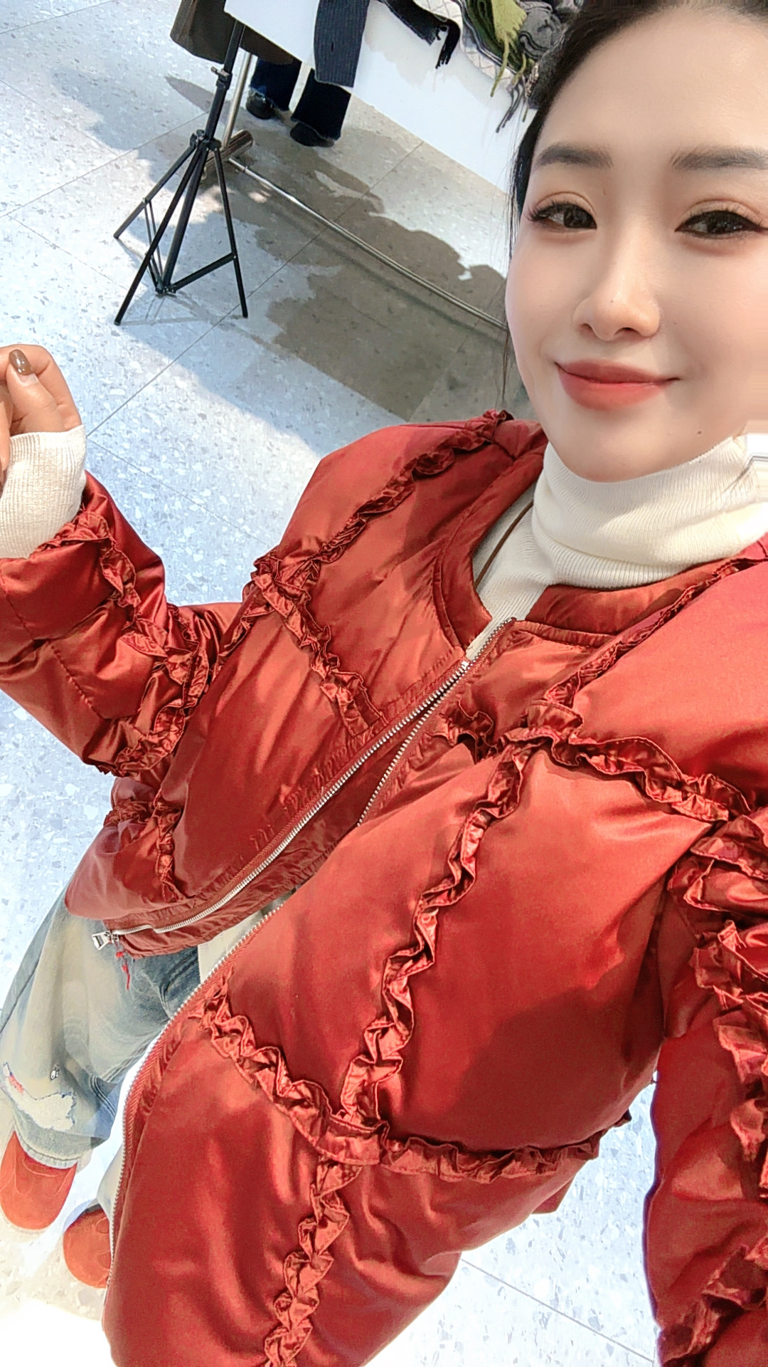 【蕾蕾家】冬季时尚洋气极简韩系无领小众设计款木耳花边羽绒服