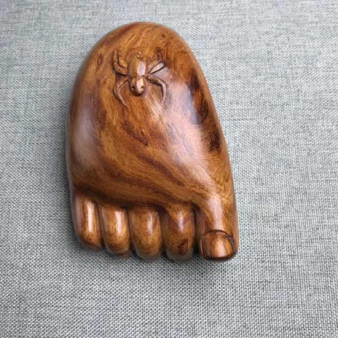 海南黄花梨老料知足常乐把件尺寸9.0/5.5/3.2重73.2克