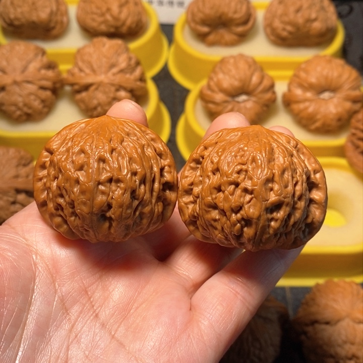 文玩核桃把件铁锤 精对41 