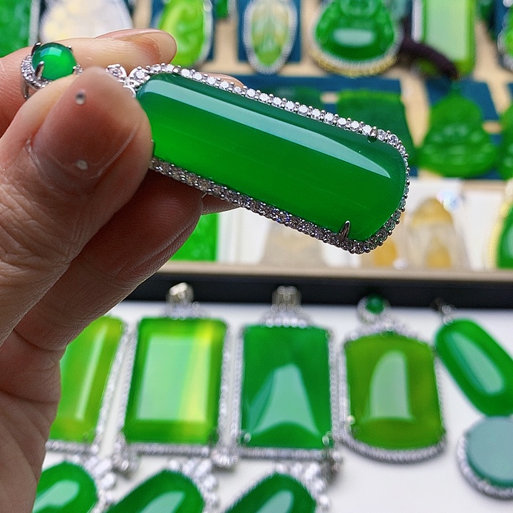 玛瑙/玉髓吊坠未镶嵌