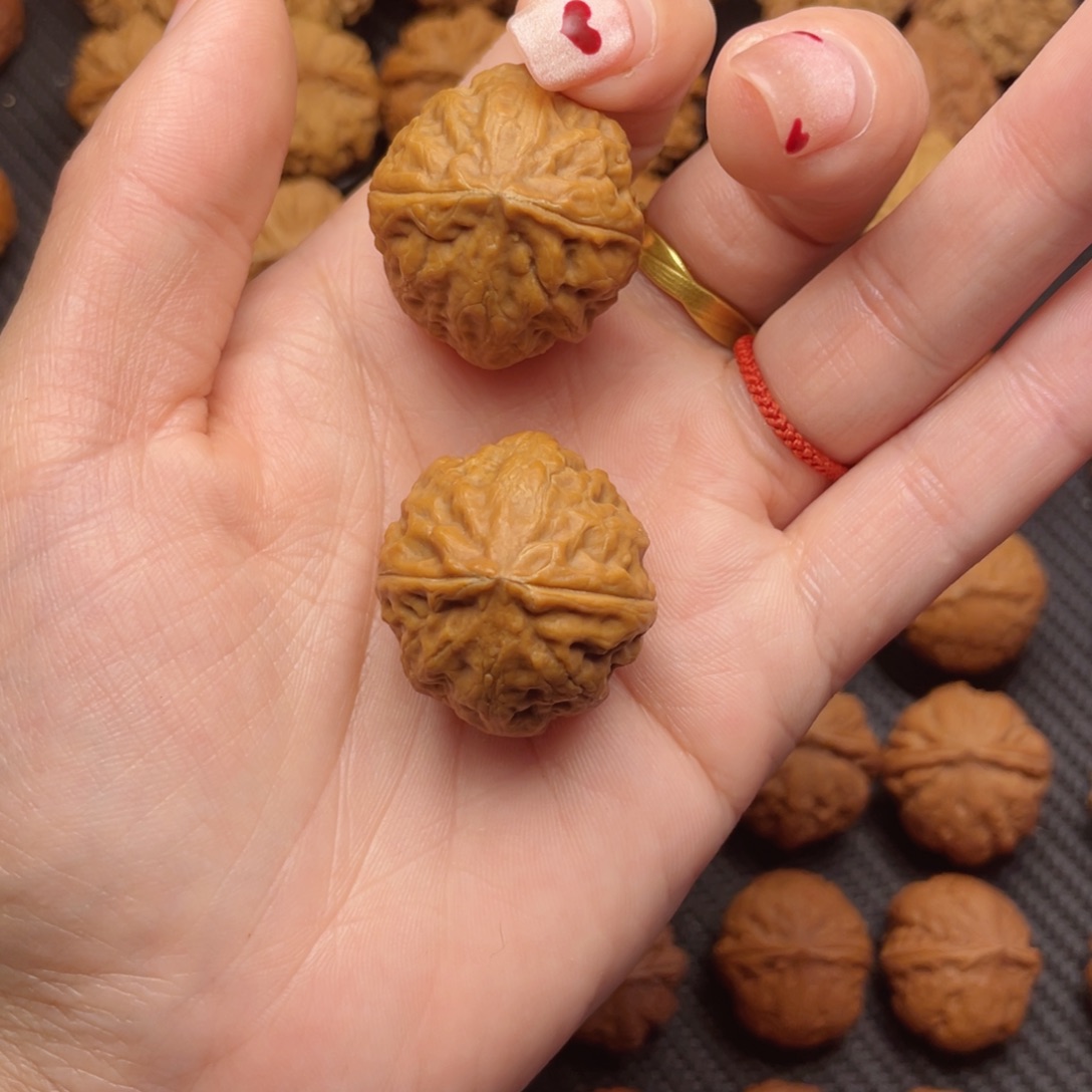 ￴***￴把件文玩核桃肉球