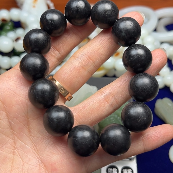 手链未镶嵌和田玉