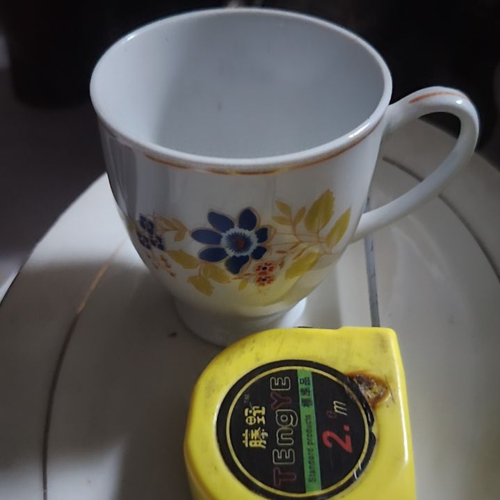 瓷片陶瓷盘子碗啥