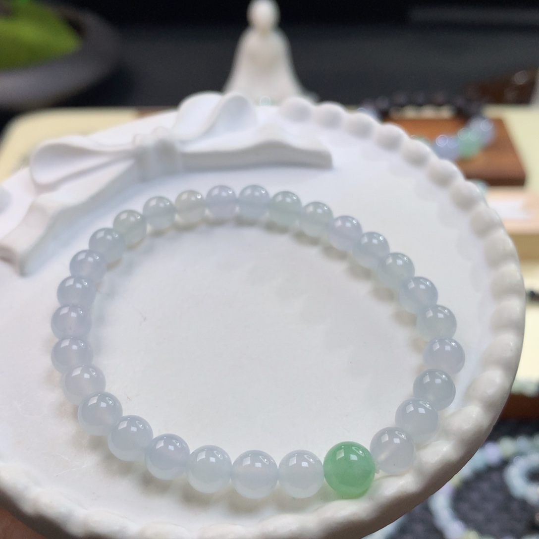 翡翠手链未镶嵌淡淡胶紫卡6