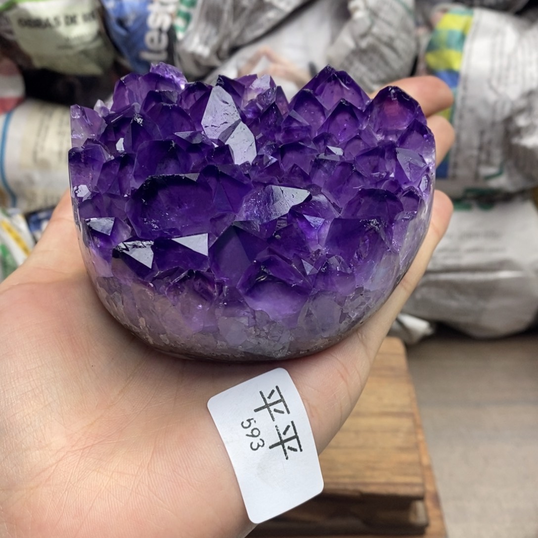 未镶嵌水晶珠宝半成品