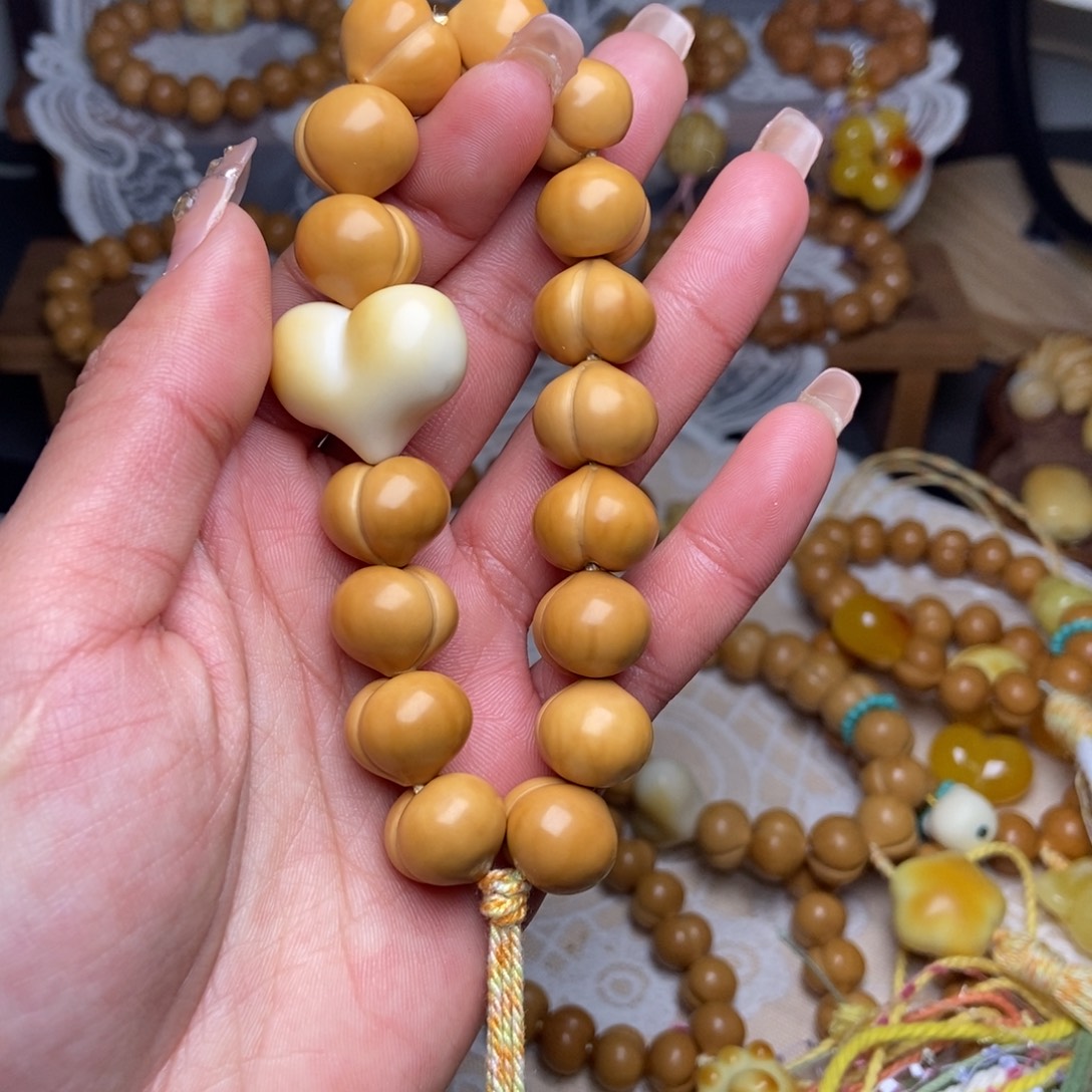 木质类屁桃手持高定15