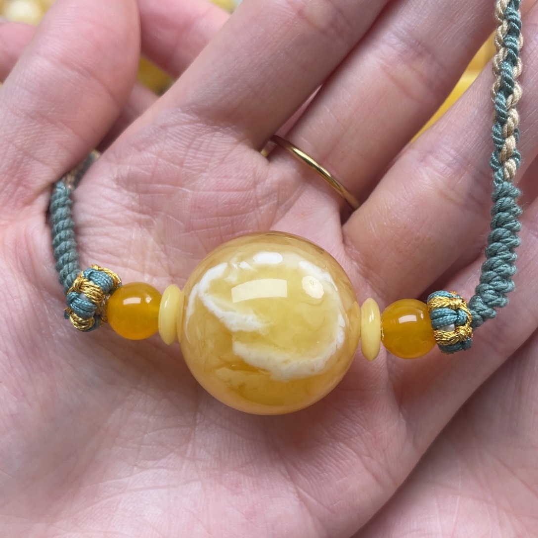 蜜蜡裸石未镶嵌蜜蜡