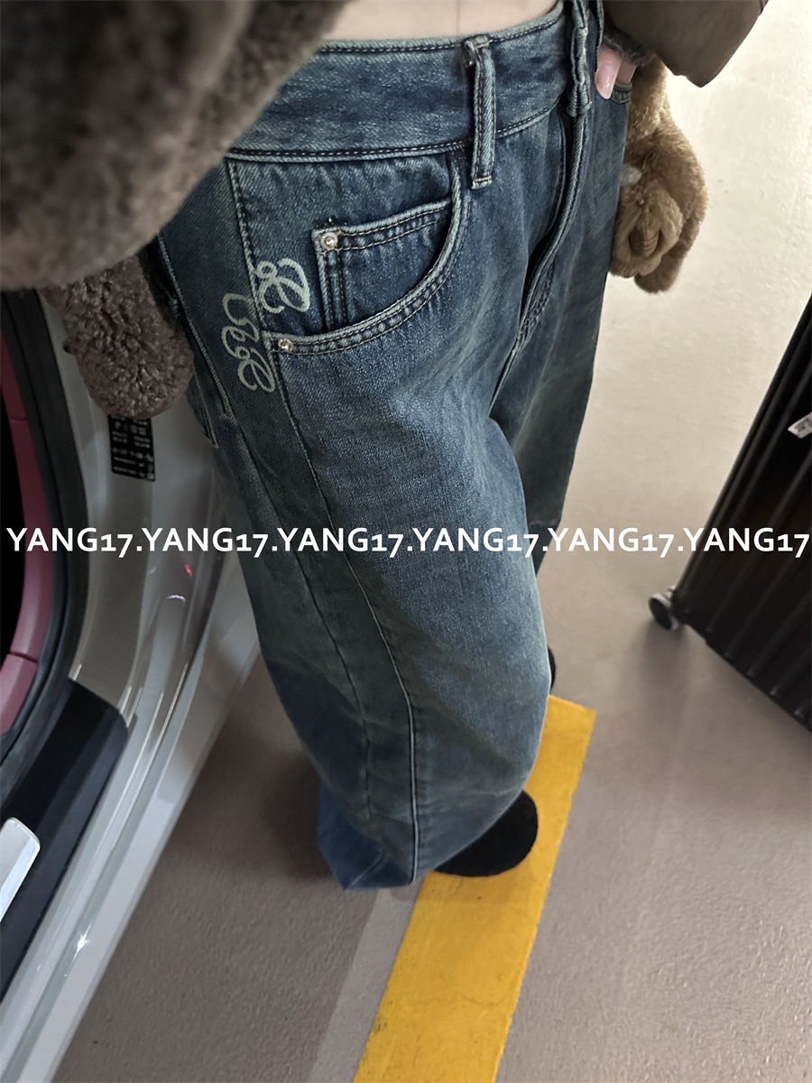 杨十七 加绒柔软～裤型超好的显瘦弧形弯刀牛仔裤 松弛感宽松长裤