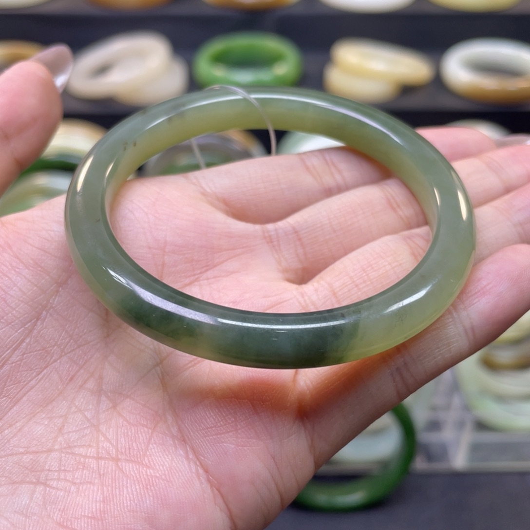 和田玉手镯54未镶嵌