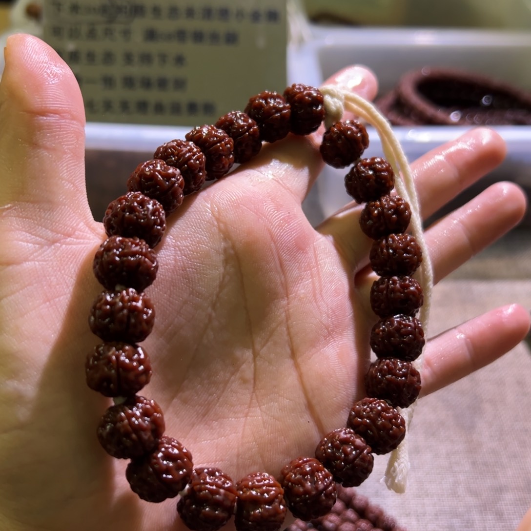金刚菩提吊坠纯血老树王手持手串精挑去黄尺寸13+14+