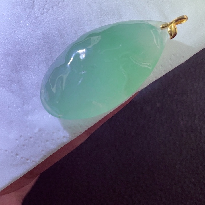 翡翠18K金镶嵌颈饰翡翠