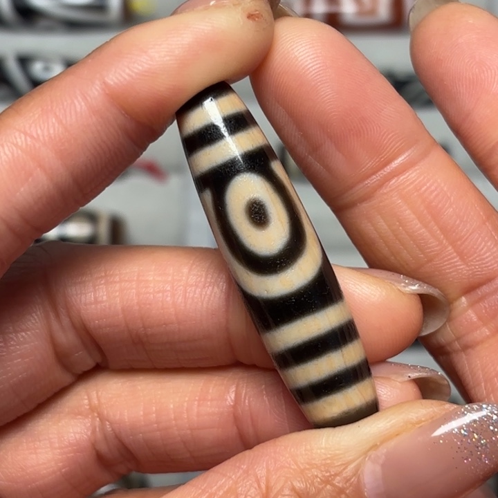 未镶嵌颈饰玛瑙/玉髓水*