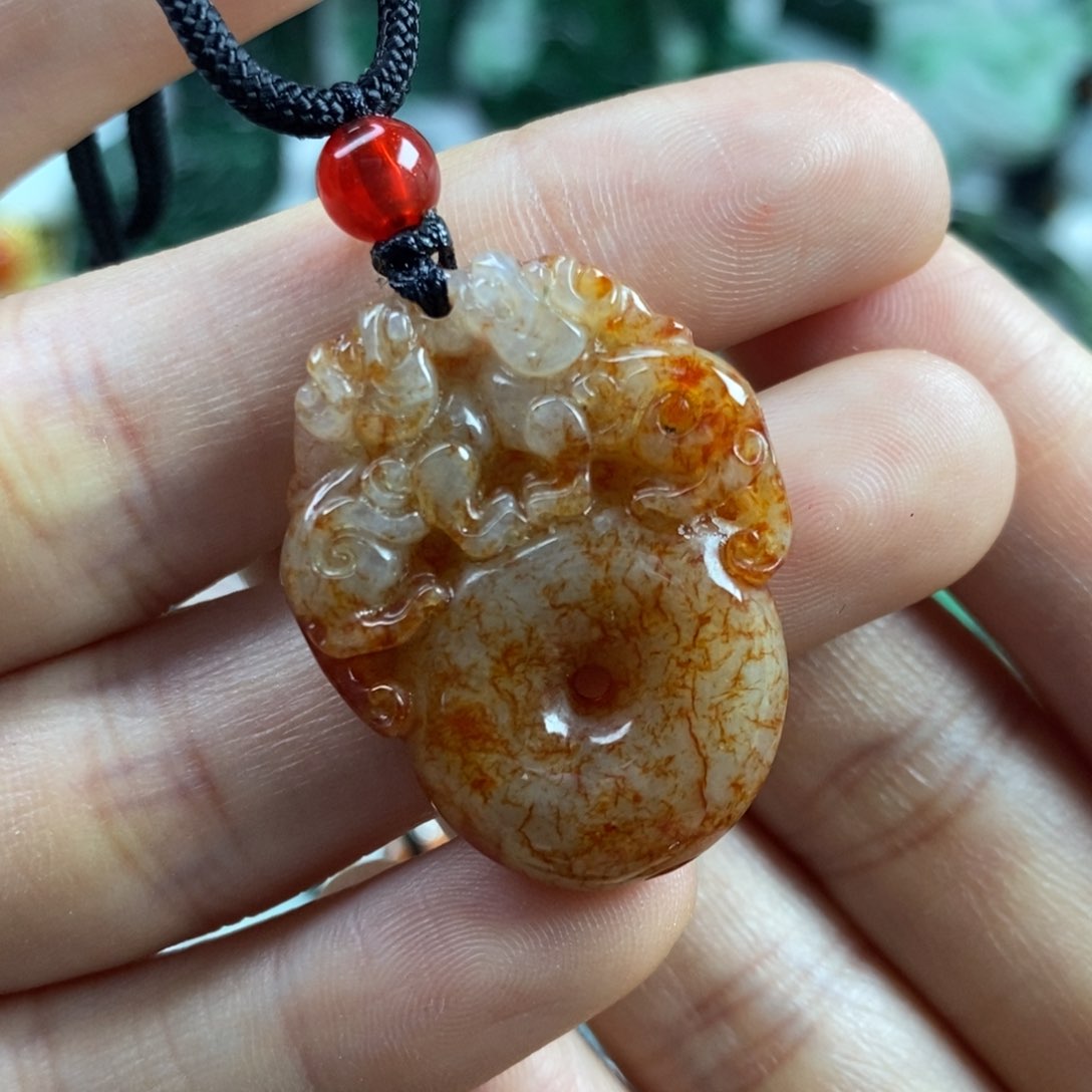 翡翠颈饰未镶嵌吊坠